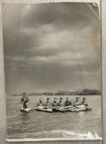 Anii 60, Foto sportivă Paul ROMOSAN de mari dimensiuni, 23 x 17 cm, caiac canoe, stampila &rdquo;Sportul Popular&rdquo;, comunism, epoca de aur, competitii
