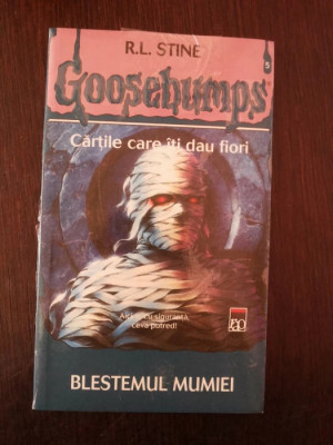 GOOSEBUMPS - BLESTEMUL MUMIEI - R. L. Stine - 2003, 122 p. foto