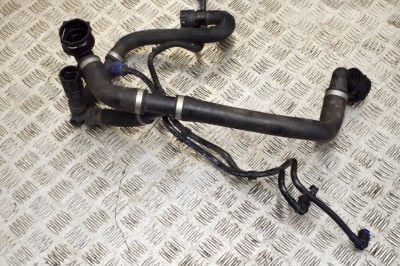Furtun de lichid de răcire JAGUAR E-PACE X540 2019 OEM: GJ32-8260-AA 14391708 foto