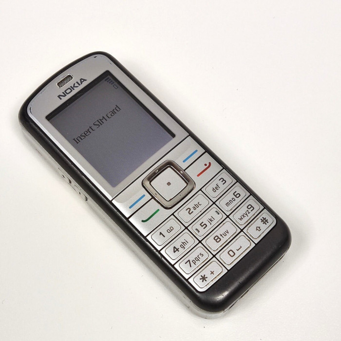 Telefon Nokia 6070, folosit