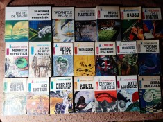 21 vol. colectia Fantastic Club - Planetarium, Ray Bradbury Aici sint tigri etc. foto