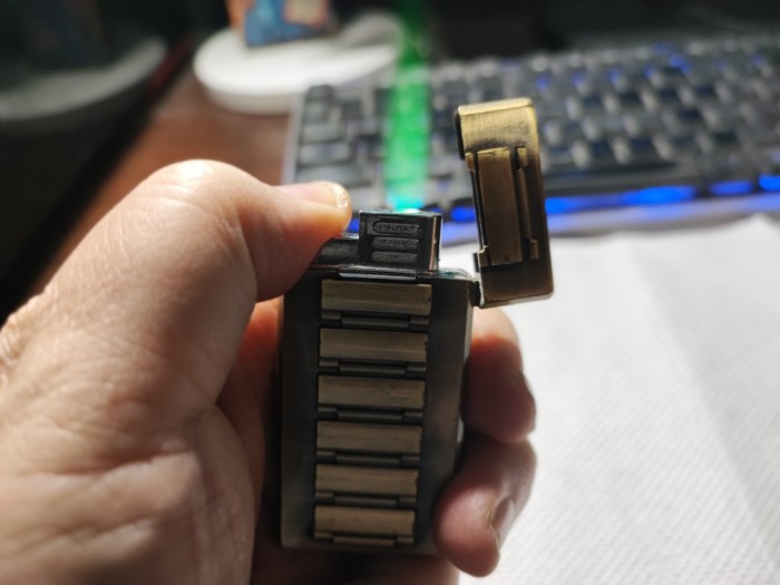 Bricheta vintage Rijin Jet