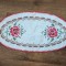Lucru de mana cusatura pe panza model cu trandafiri, forma ovala 56x29cm
