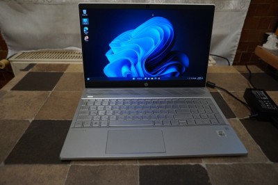 Laptop Hp pavilion 15 /i5 1035G1 /ram 16gb ddr4 /ssd 512Gb foto