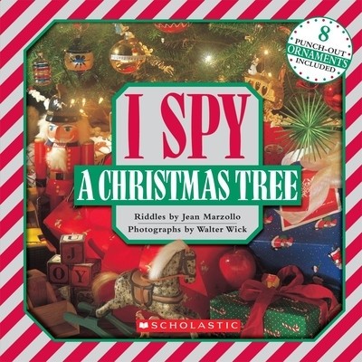 I Spy a Christmas Tree [With 8 Punch-Out Ornaments]
