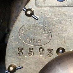 CEAS DE SEMINEU DIN BRONZ DOR&Egrave; CU GONG LA JUMATATE SI ORA - FRANTA anii 1880