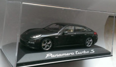 Macheta Porsche Panamera Turbo S 2015 - Minichamps 1/43 foto