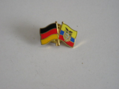 CM3 N3 17 - insigna - steaguri - Germania - Ecuador foto