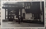 Dacii parcate in fata Hotel Restaurant Furnica, Sinaia, perioada comunista// fotografie