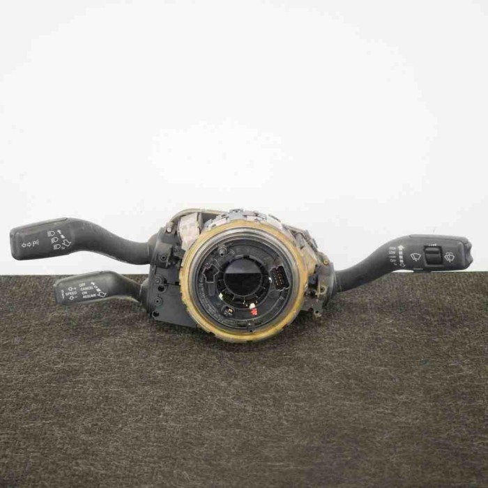 Maneta semnalizare ștergătoare AUDI A8 D3 4E2, 4E8 2009 OEM: 4E0953521B4E0953503F