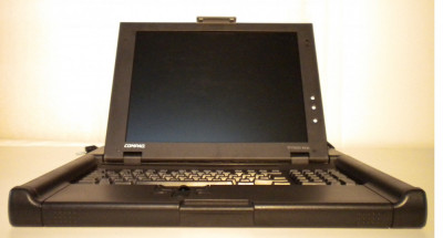 Consola rackabila tastatura si monitor reglabila HP TFT5600 15inch 1027x768 237259-006 foto