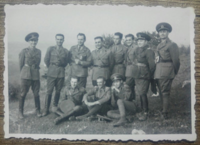 Soldati romani la Ramnicu Valcea/ fotografie 1942 foto