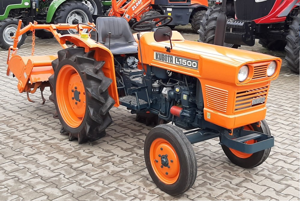 Tractor japonez folosit 15CP, 4x4, cu freza de pamant | arhiva Okazii.ro