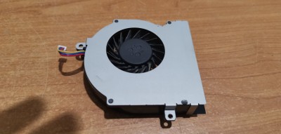 Ventilator Laptop Toshiba L300D foto