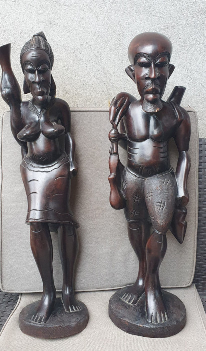 Pereche de statuete unicat sculptate hand made din lemn abanos, 73 cm inaltime