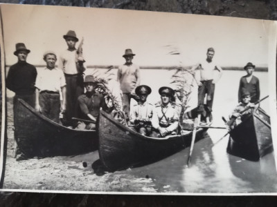 Fotografie, Jandarmi in patrula pe lacul Ceamasir, jud. Ismail, Basarabia, 1937 foto