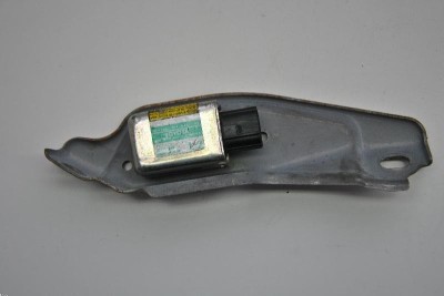 Senzor de impact st&amp;acirc;nga spate LEXUS GS III GRS19_, UZS19_, URS19_ 2006 OEM: 89834-30020 2360175 foto