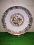 Portelan vechi BAREUTHER BAVARIA - superb PLATOU decorat cu scene mitologice , D 26 cm