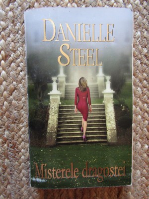 Danielle Steel - Misterele dragostei foto