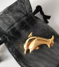Brosa-delfin/peste-pesti placata Aur alb 18k PESTE martisor