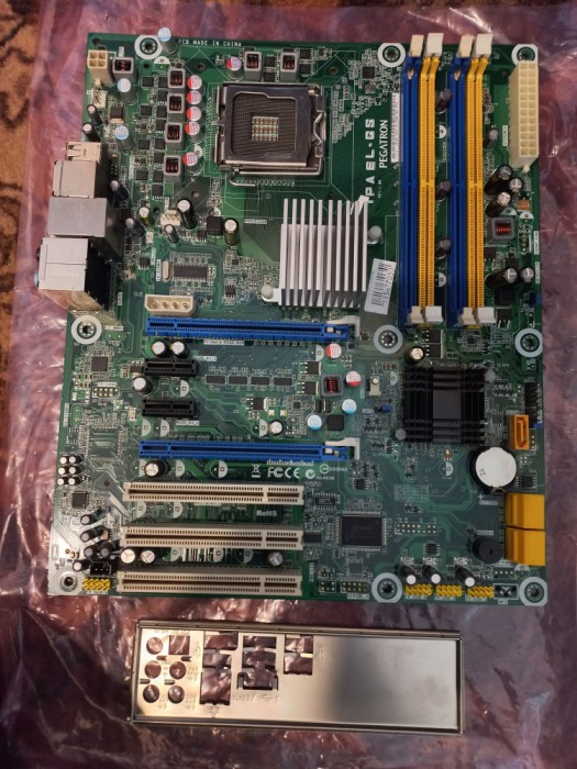 !okazie-&gt;placa de baza Pegatron IPAEL-GS (Asus OEM -Olidata Italia), LGA 775, 4xDDR2