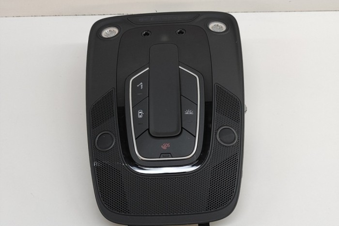 Iluminare interioară AUDI Q7 4M 2018 OEM: 4M0947135CB 30421692