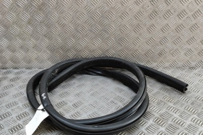 Garnitura ușă st&amp;acirc;nga spate JAGUAR F-PACE X761 2022 OEM: HK83-253A11-A | 31650581 foto