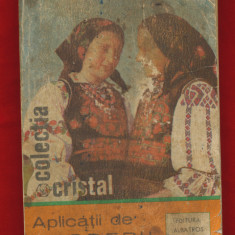 "Aplicatii de broderii romanesti" - Natalia Tautu-Stanescu, Editia a II-a, 1972.