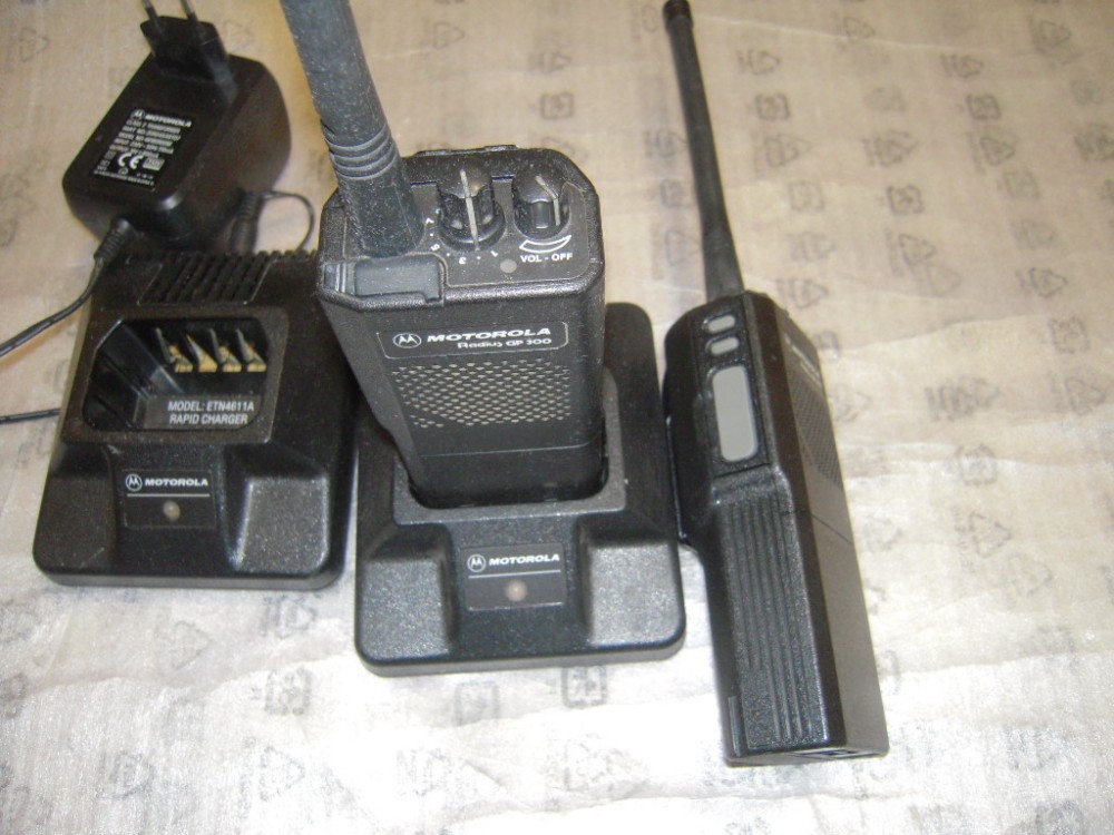Pereche statii motorola | arhiva Okazii.ro