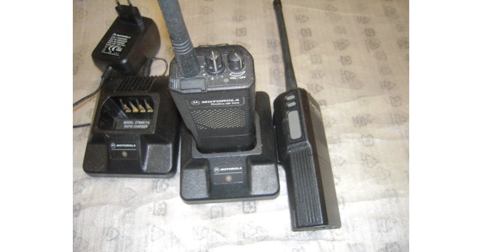 Pereche statii motorola | arhiva Okazii.ro