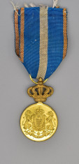 Medalia Serviciu Credincios clasa 1, model 1932, panglica originala - model RAR foto