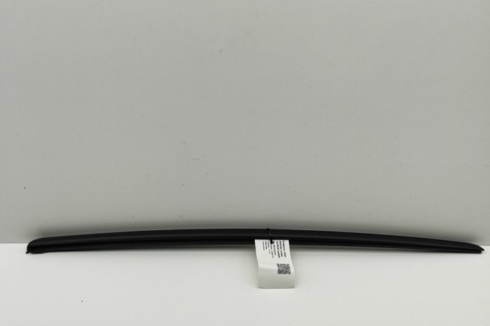 Ornament vertical parbriz dreapta AUDI A5 F53 2019 OEM: 8W6854328B | 31725157