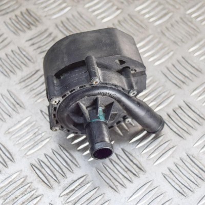 Pompa de apa auxiliara TESLA MODEL X 2016 OEM: 1037327-00-F 4110965 foto