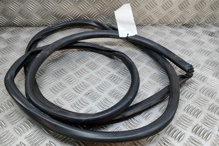 Garnitura ușă st&acirc;nga față LEXUS RX _L2_ 2019 OEM: 67861-48110 | 30373968