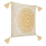 Pernă decorativă bej cu model mandala auriu, 45x45cm, CMCLASS