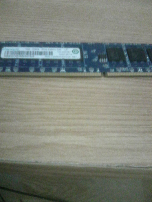 memorie pc 1gb ddr2 pc2-5300 667mhz