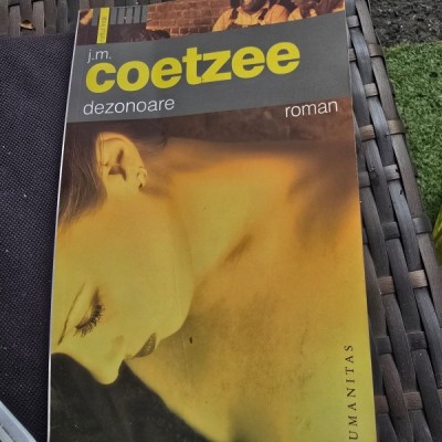 DEZONOARE - J. M. COETZEE foto