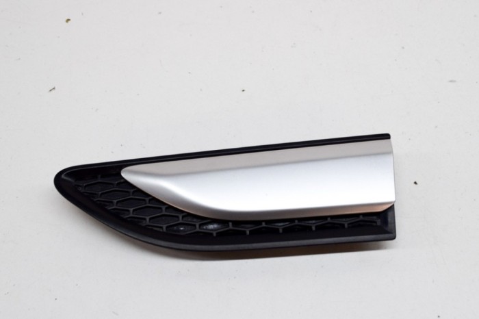 Bandou aripa st&acirc;nga față LAND ROVER DISCOVERY SPORT L550 2018 OEM: FK72-280B11,KK72-280B11-AA,LK72-280B11-BAW,LK72-280B11-AAW 14525318