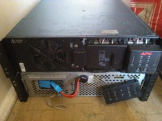 UPS APC 5000VA foto
