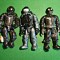 Set 3 figurine Scafandri Mega Construx Call of Duty Mega Bloks 5 cm h, articulatii mobile : 1 la cap, 3 la m&acirc;ini , 1 la mijloc și 2 la picioare. W
