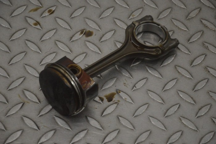 Piston VW POLO 6R, 6C 2014 OEM: 04EE 23418321