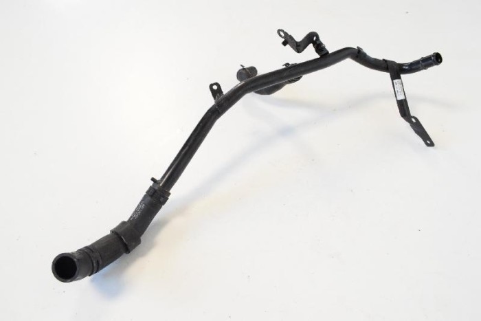 Furtun de lichid de răcire VW SHARAN 7N1, 7N2 2010 OEM: 5N0121064J | 10011379