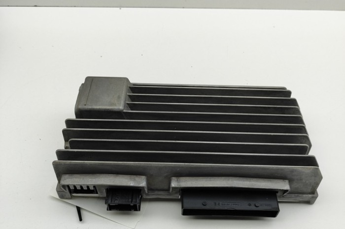 Amplificator de sunet AUDI A5 8T3 2014 OEM: 8T1035223A | 31646612