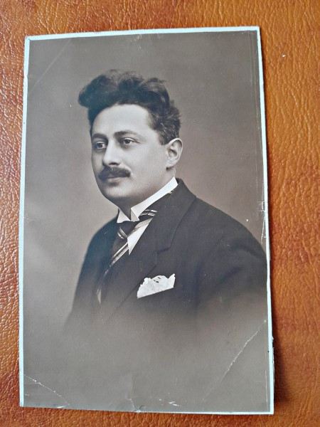 Fotografie tip carte postala, barbat, necirculata, 1925