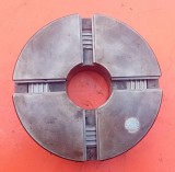 B318 Universal TOS 250 mm cu 4 bacuri