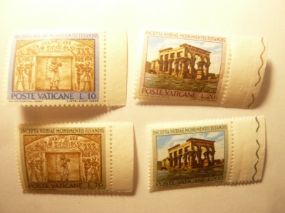 Serie Vatican 1964 - Monumente , 4 val. margine coala , guma nu este perfecta foto