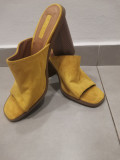 Sandale galbene galben cu toc 38- 38,5- produs nou papuci galbeni, 38.5