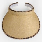 Vizieră damă cu cozoroc mare, Bej Animal Print, Mărimea 57, CMCLASS