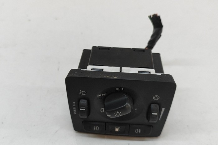 Modul de control comutator faruri VOLVO V50 MW 2010 OEM: 30739300 | 31963074