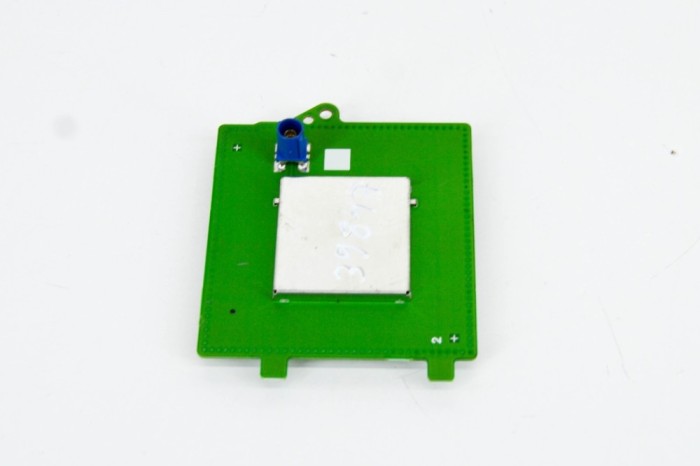 Antena TESLA MODEL 3 2022 OEM: 1079734-00-C | 20292758